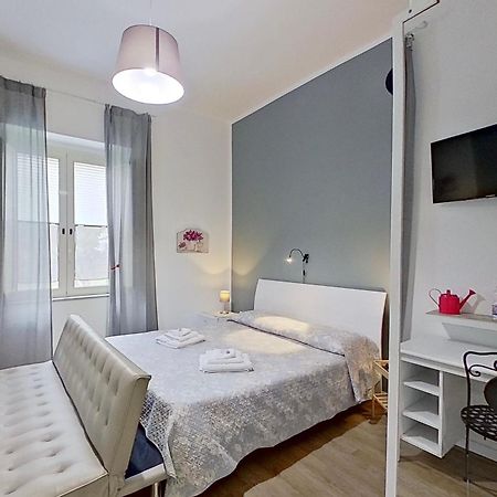 Il Giardino Di Vico Neve Bed & Breakfast Naples Exterior photo