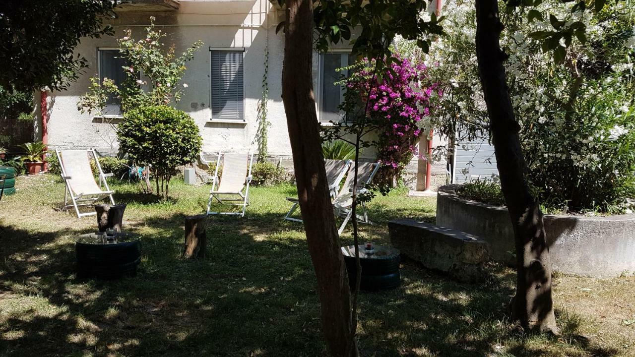 Il Giardino Di Vico Neve Bed & Breakfast Naples Exterior photo